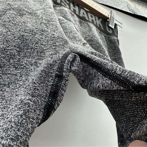 Gymshark‎ Flex Mid Rise Activewear Flex Shorts in Heather Gray Size S - Picture 3 of 7